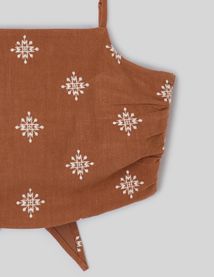 Top &agrave; fines bretelles &agrave; nouer