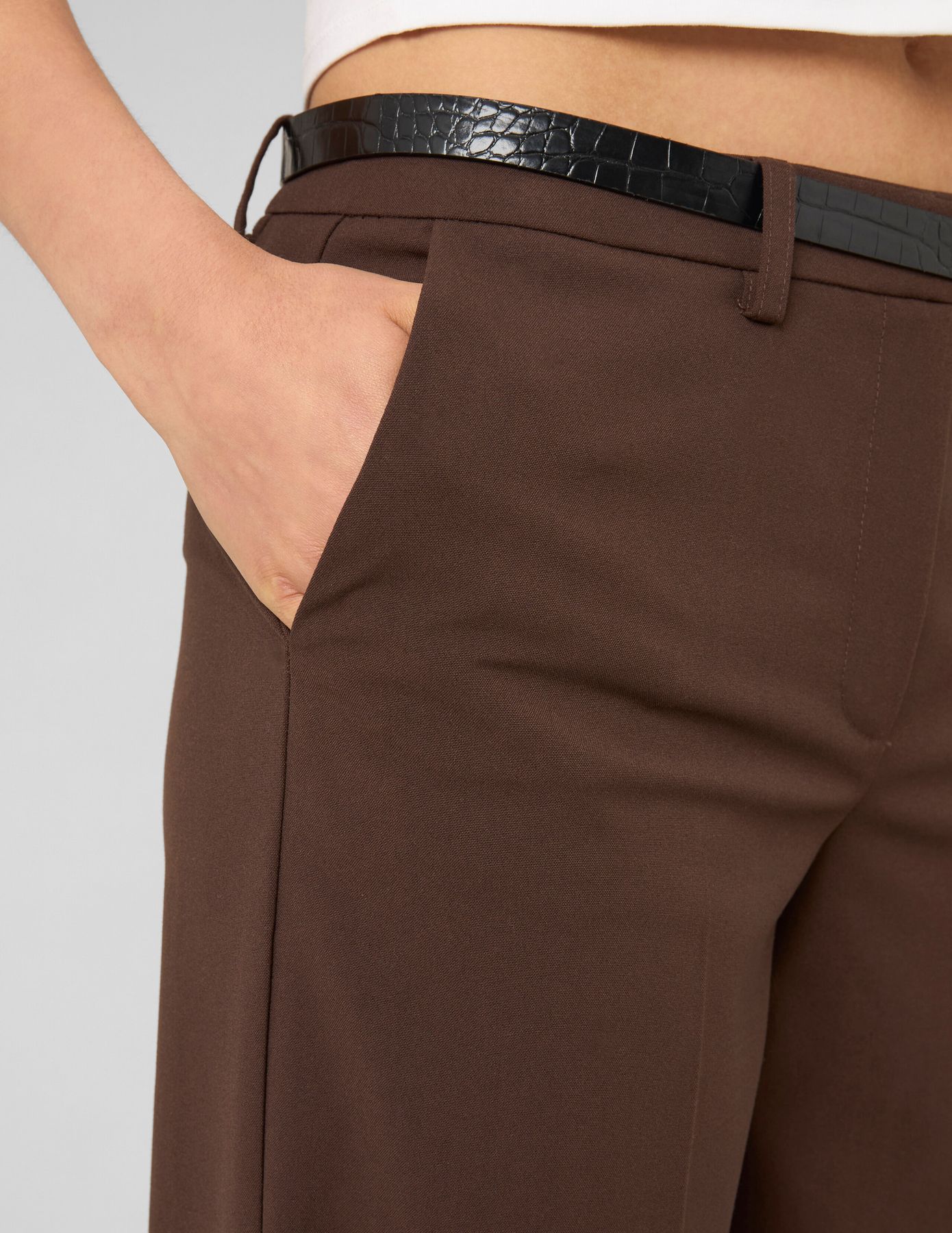 Pantalon droit &agrave; ceinture