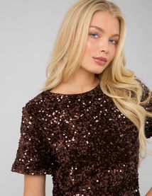 Robe courte &agrave; sequins