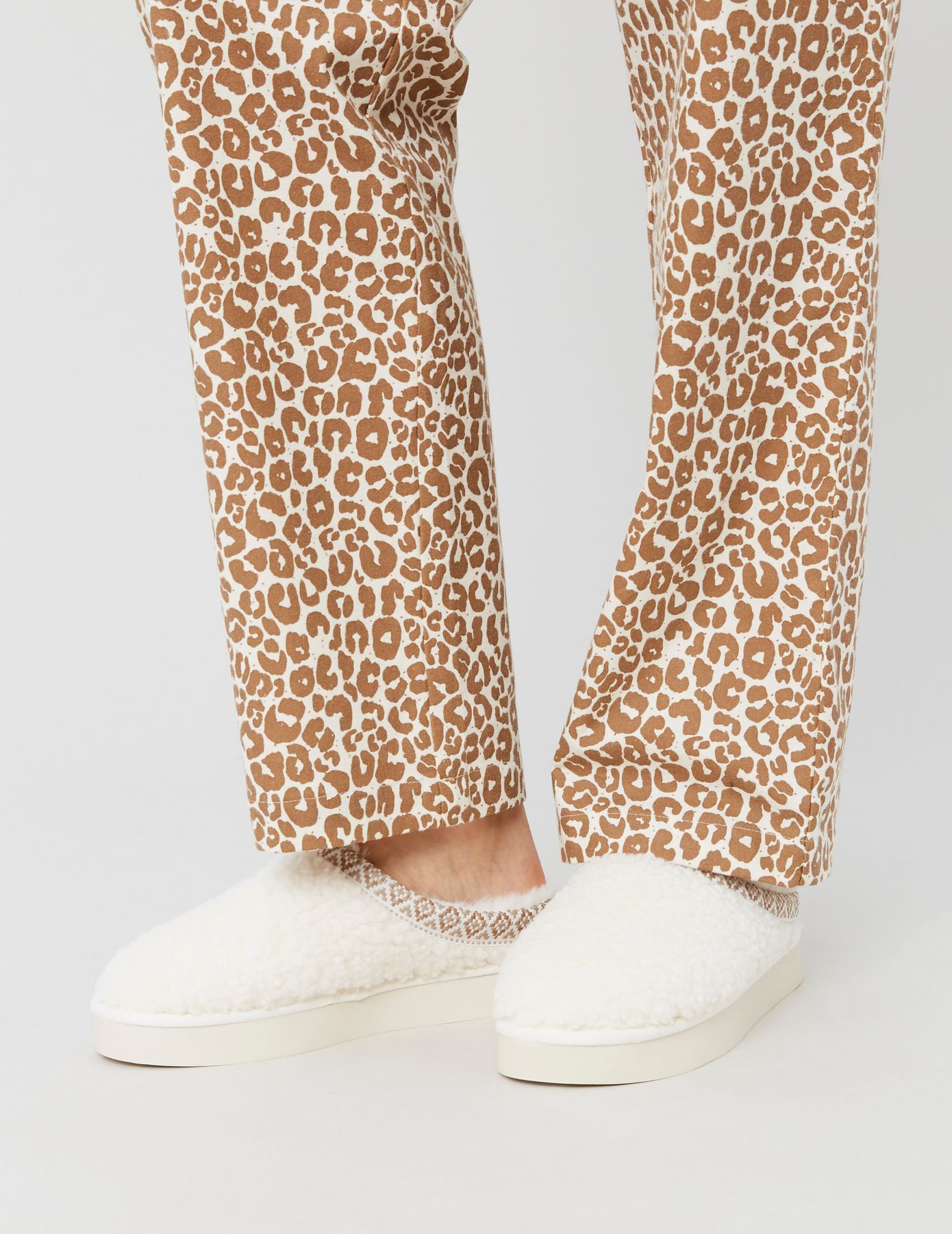 Chaussons mules moumoute