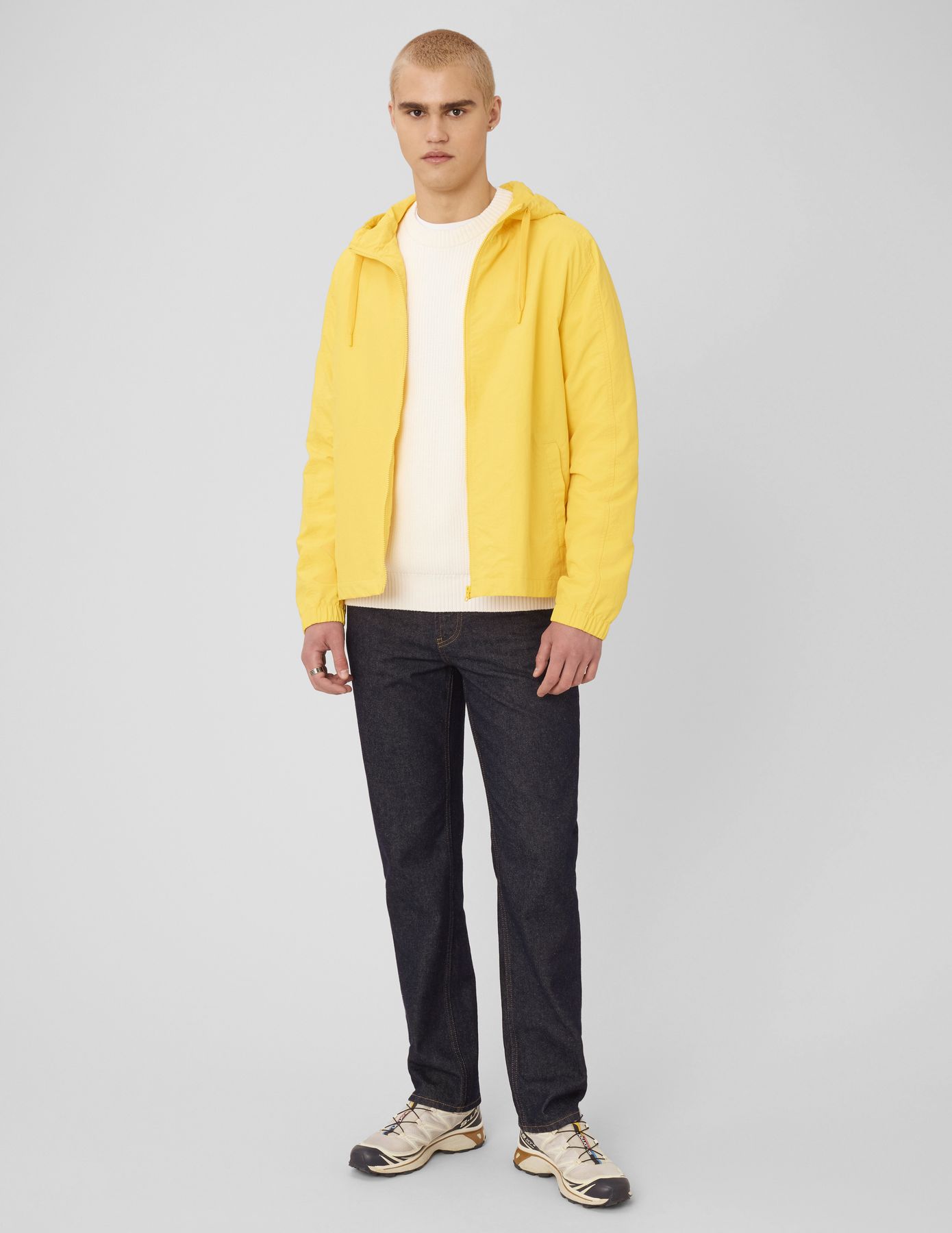 Blouson coup vent &agrave; capuche