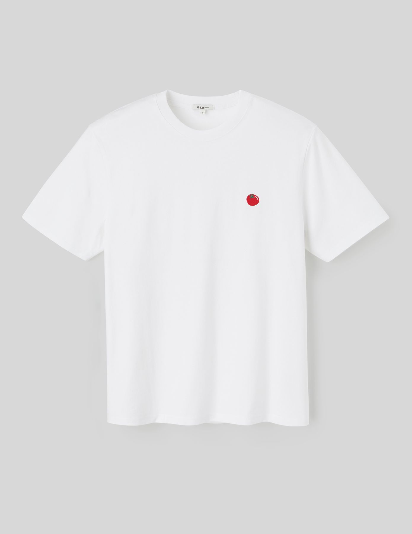 T-shirt broderie poitrine