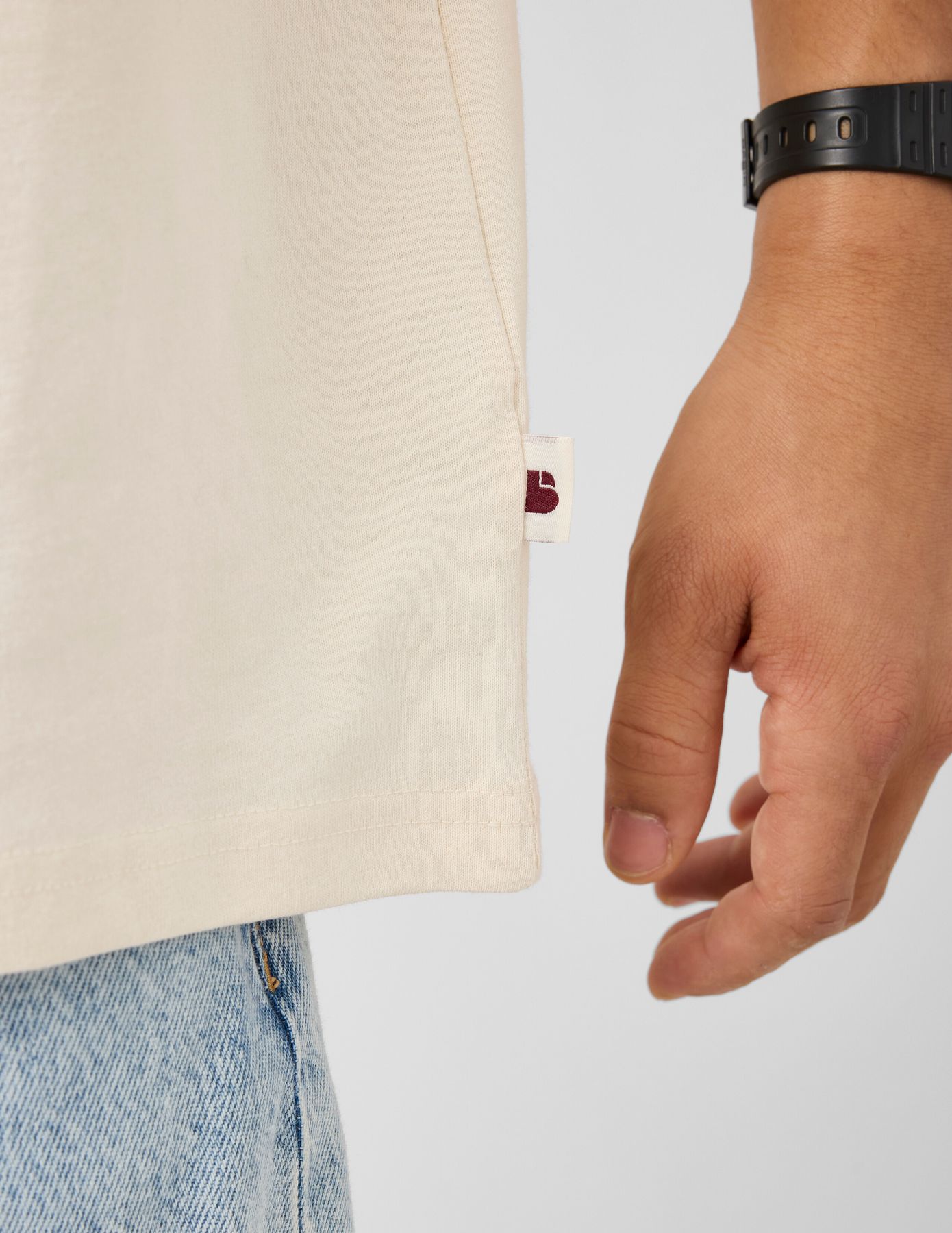 T-shirt imprim&eacute; et brod&eacute;