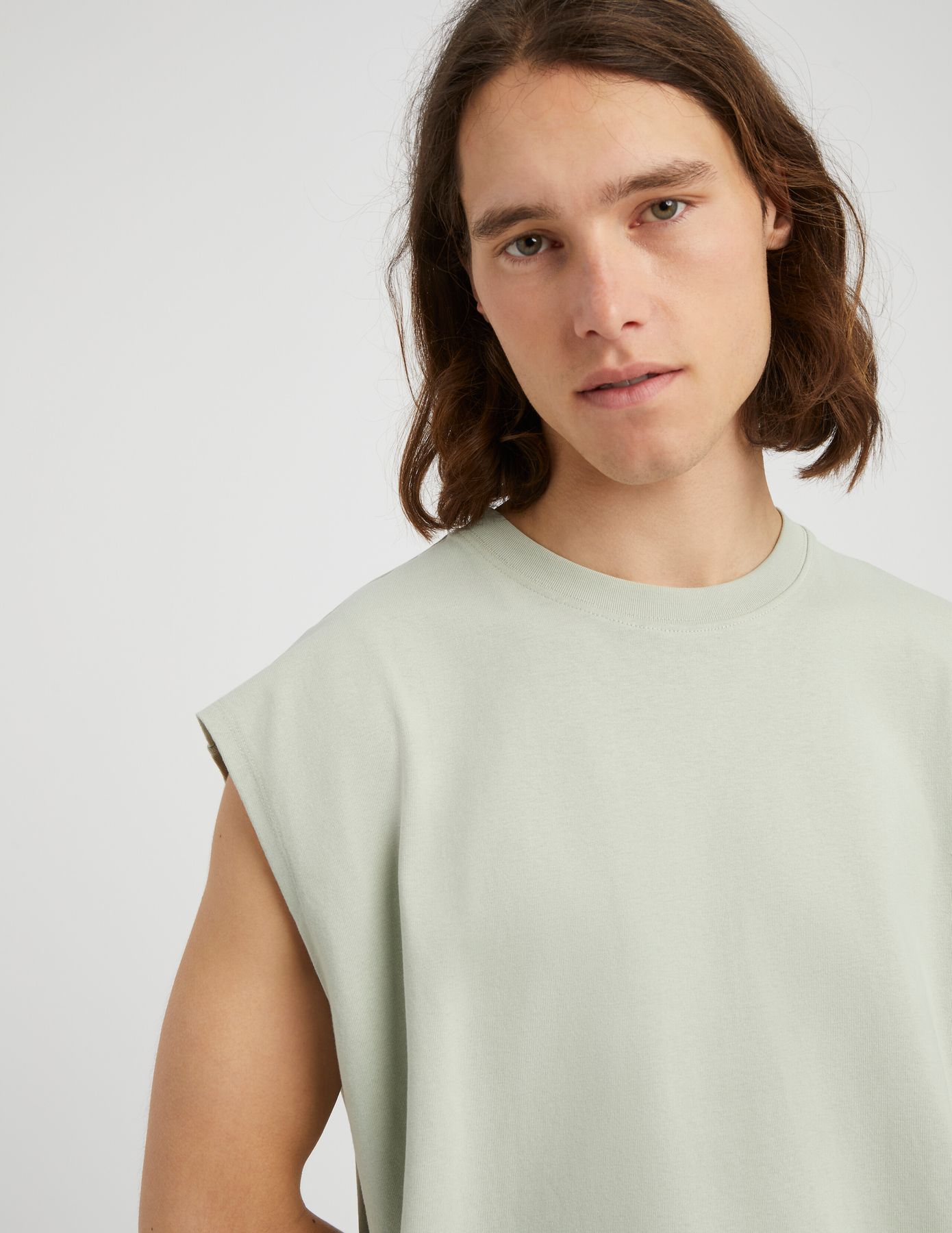 T-shirt sans manches