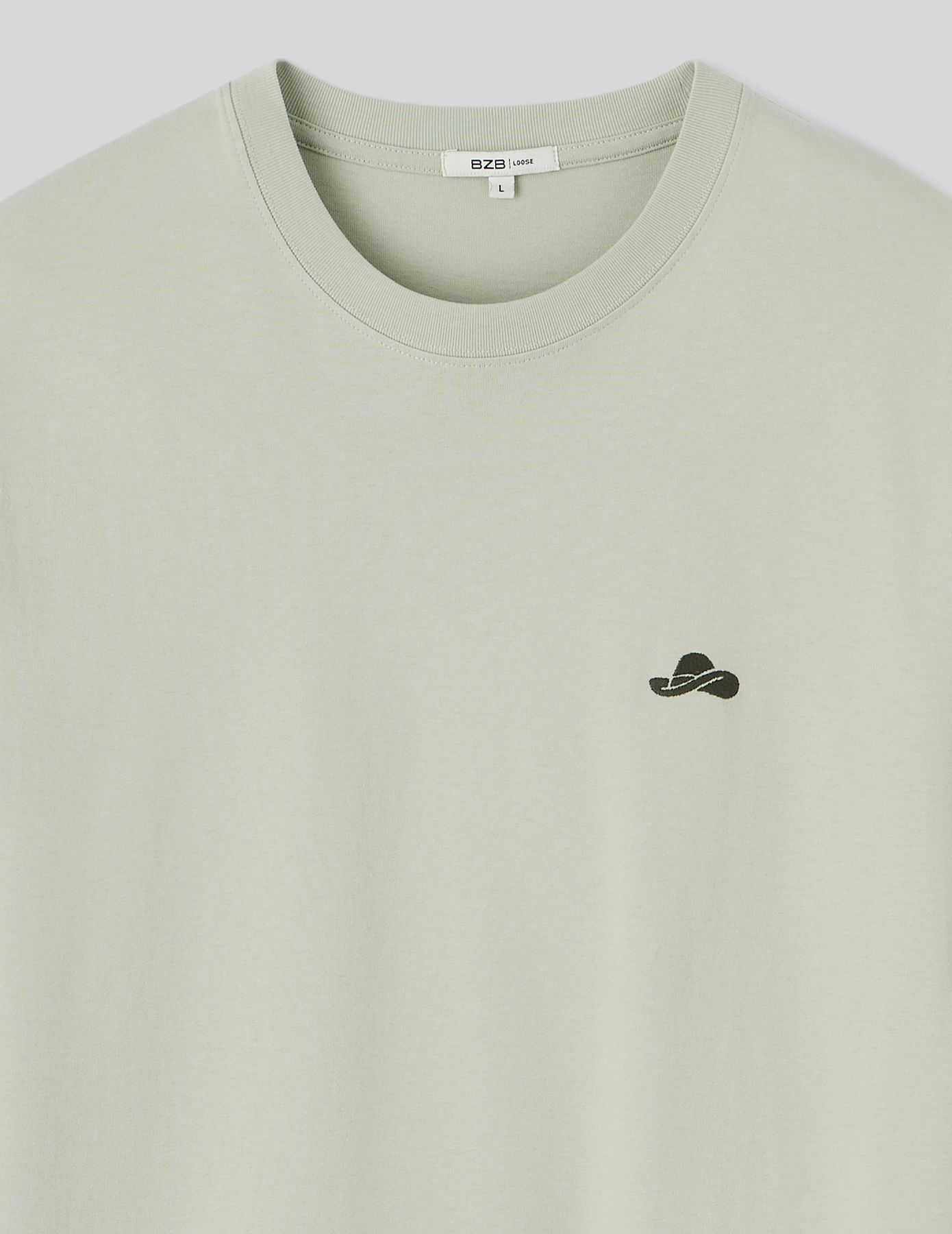 T-shirt broderie poitrine