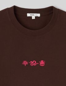 T-shirt broderie poitrine