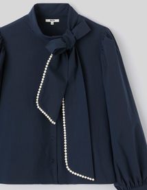 Blouse &agrave; col lavali&egrave;re