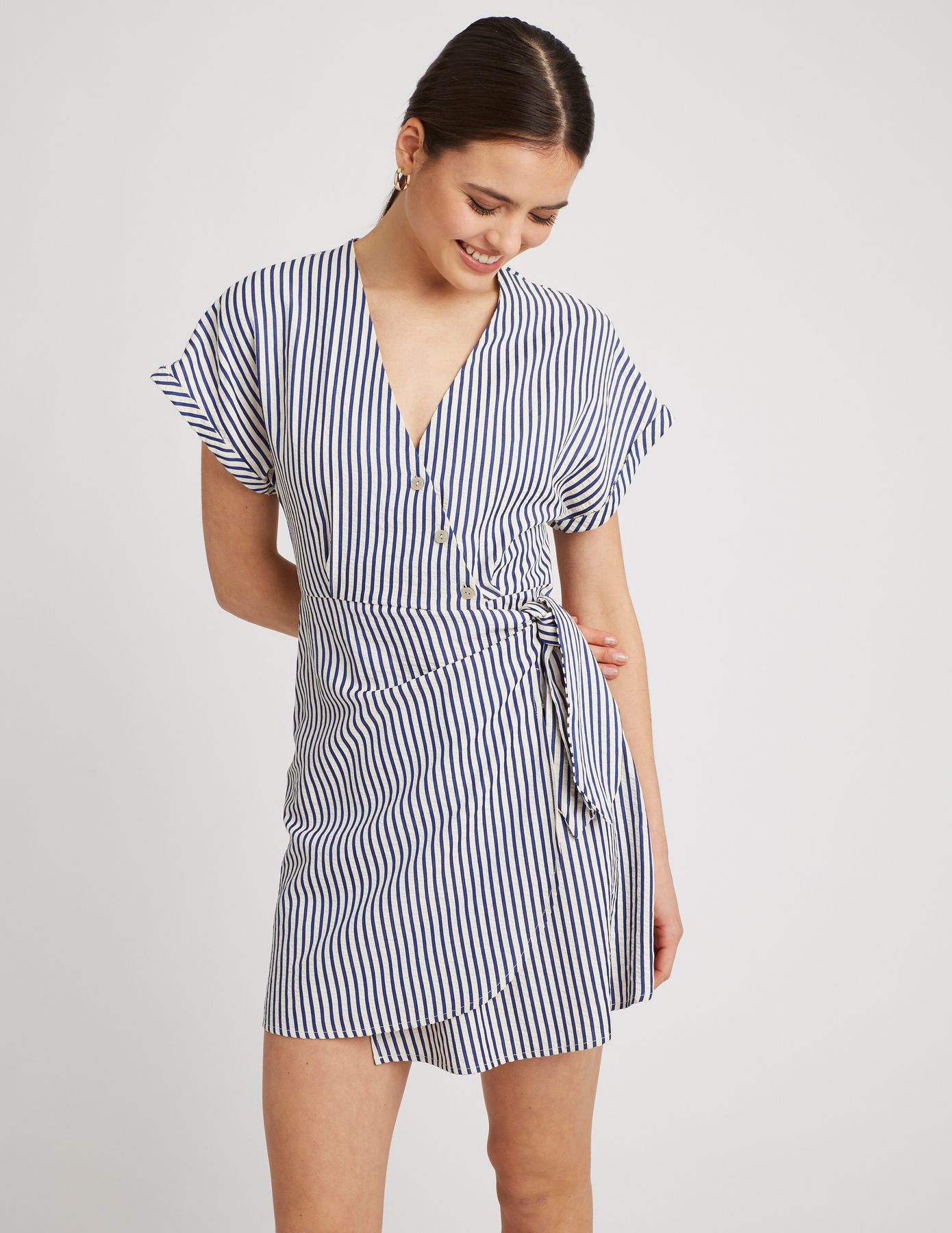 Robe courte rayée