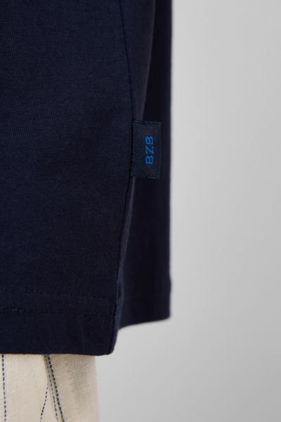 T-shirt broderie poitrine