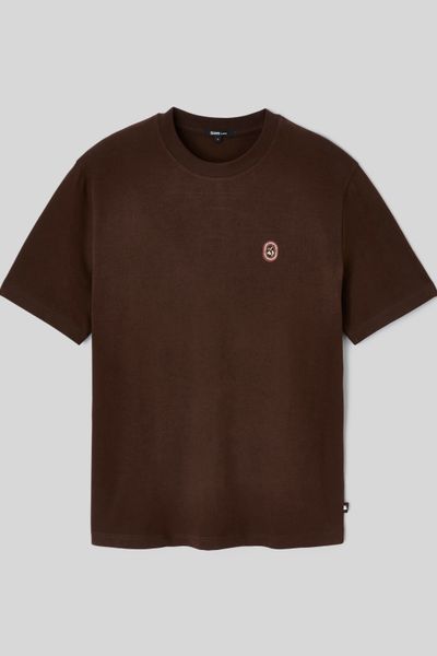 T-shirt imprim&eacute; et brod&eacute;
