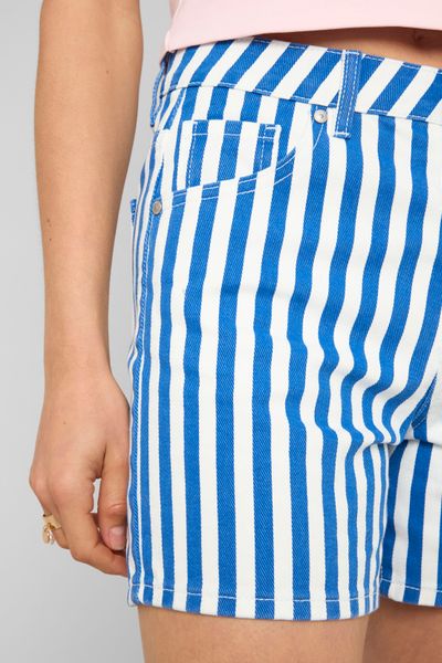 Short denim ray&eacute;