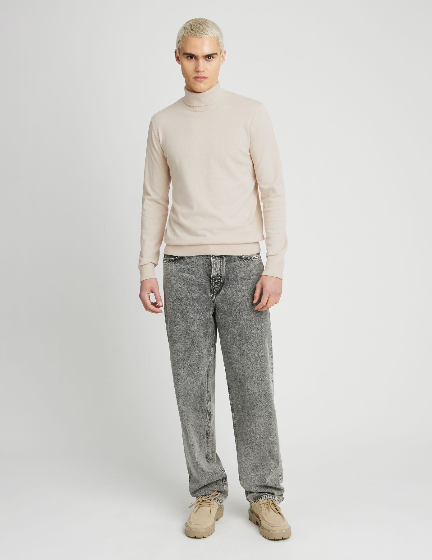 Pull col roulé