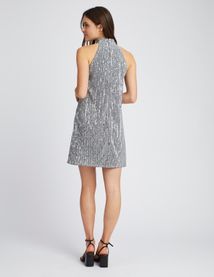 Robe courte à sequins