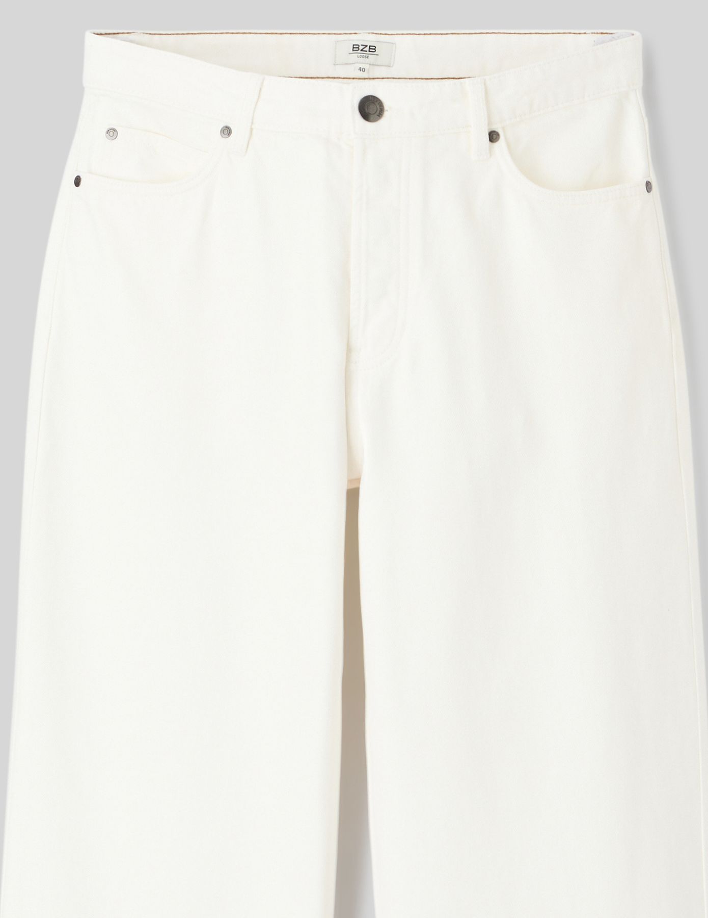 Jean loose