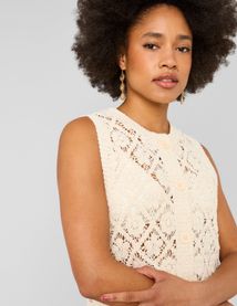 Cardigan sans manches en crochet