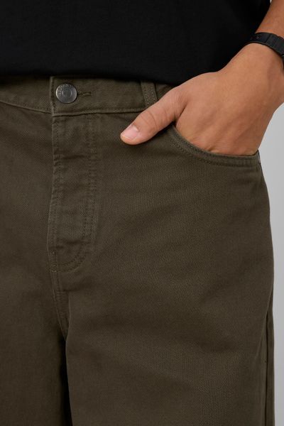 Jean loose