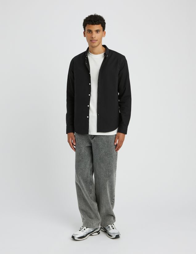 Chemise unie ajust&eacute;e