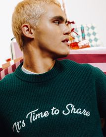 Pull broderie fantaisie