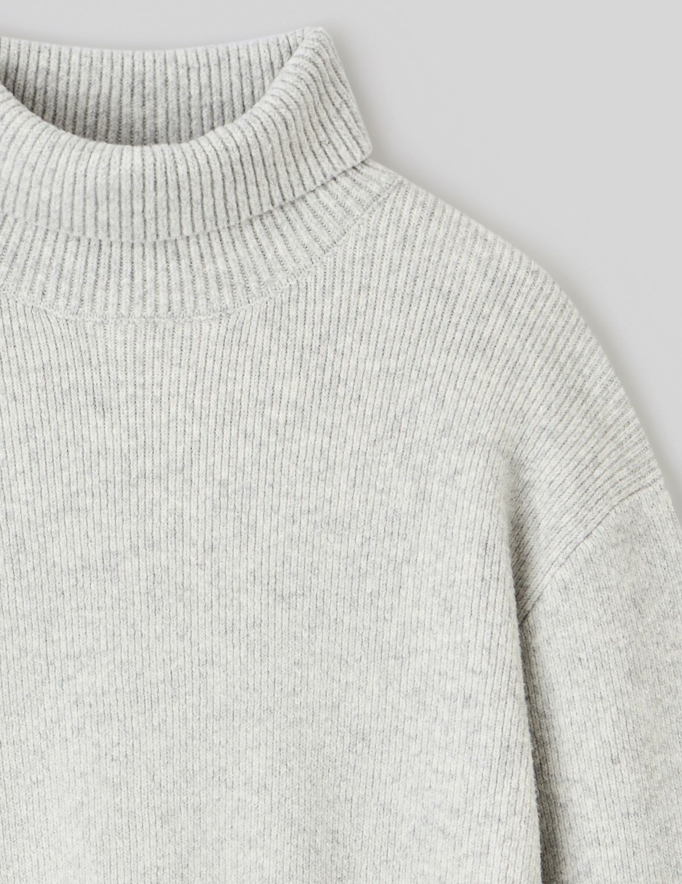 Pull col roulé