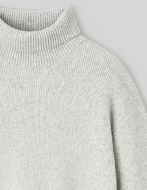 Pull col roulé