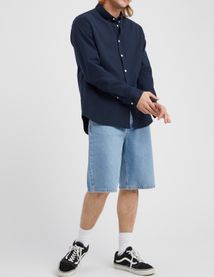 Chemise unie ajust&eacute;e
