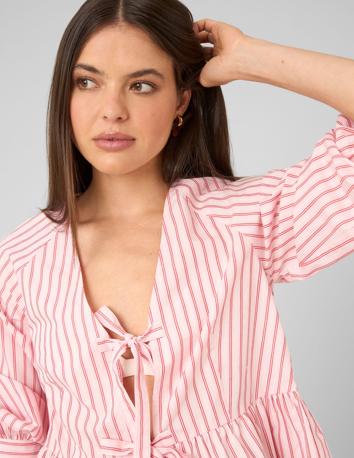 Blouse ray&eacute;e &agrave; nouer