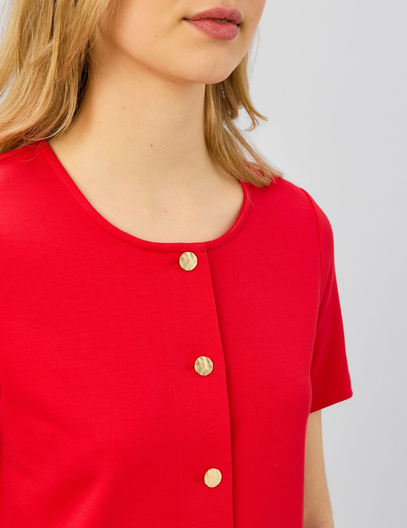 T-shirt boutonn&eacute;