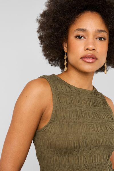 Top sans manches smock&eacute;