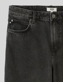 Loose black used