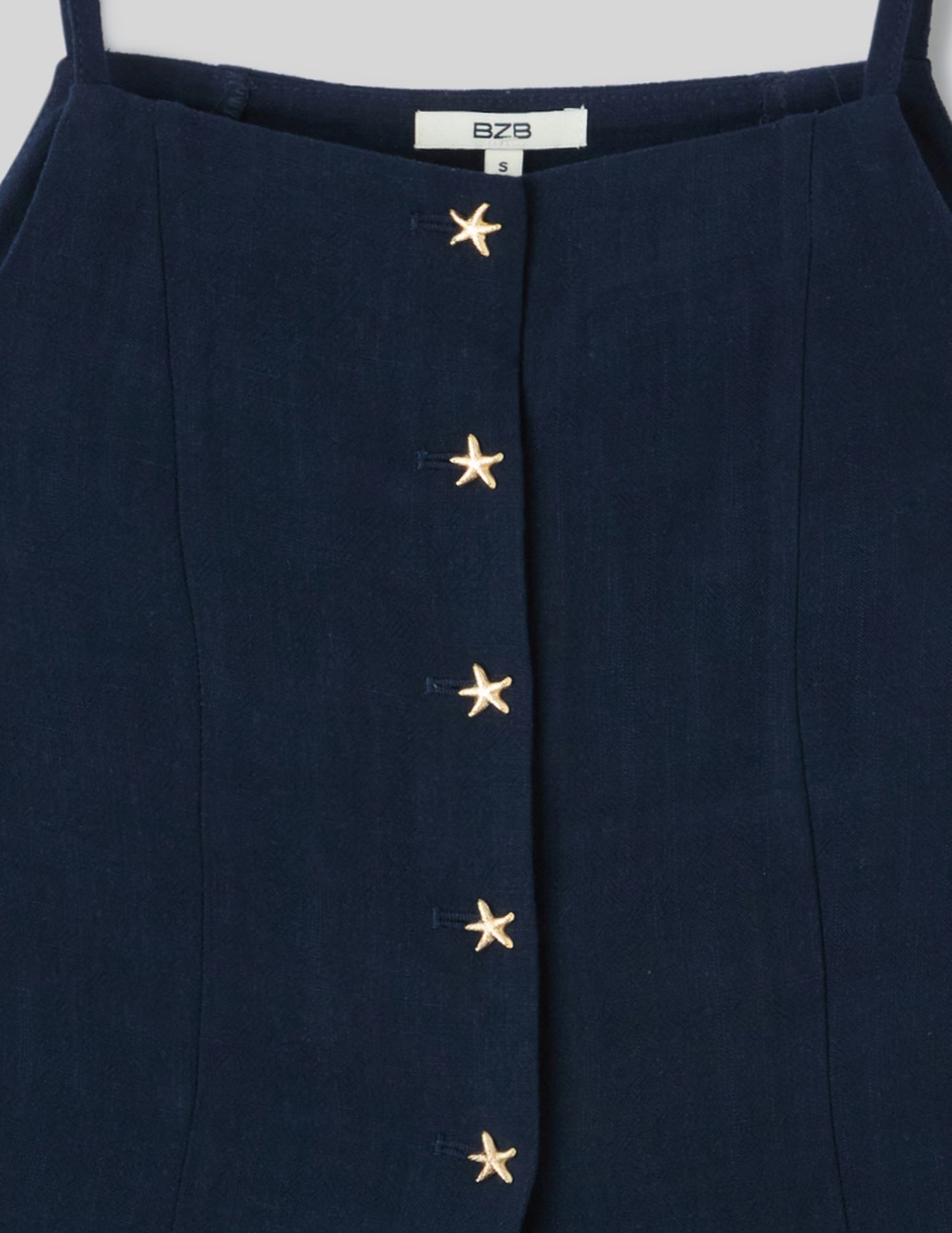 Top &agrave; d&eacute;tails bijoux