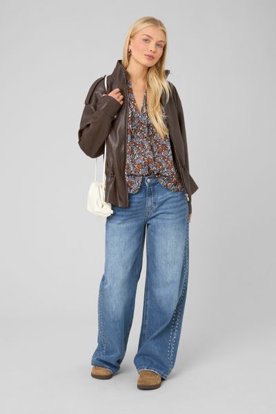 Blouse imprim&eacute;e volant&eacute;e