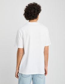 T-shirt brodé