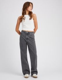 Jean straight &agrave; strass