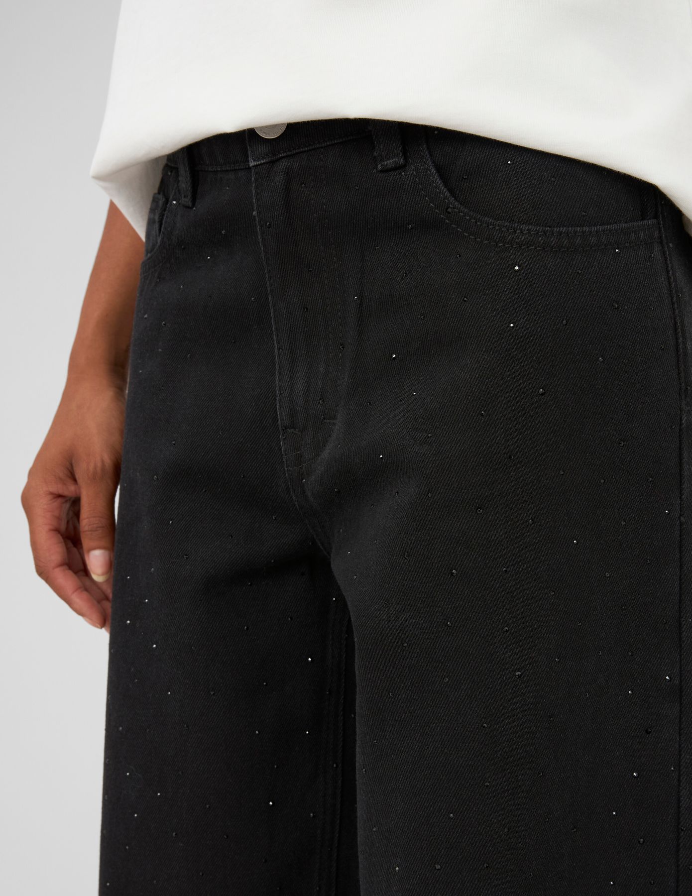 Jean wide leg &agrave; strass