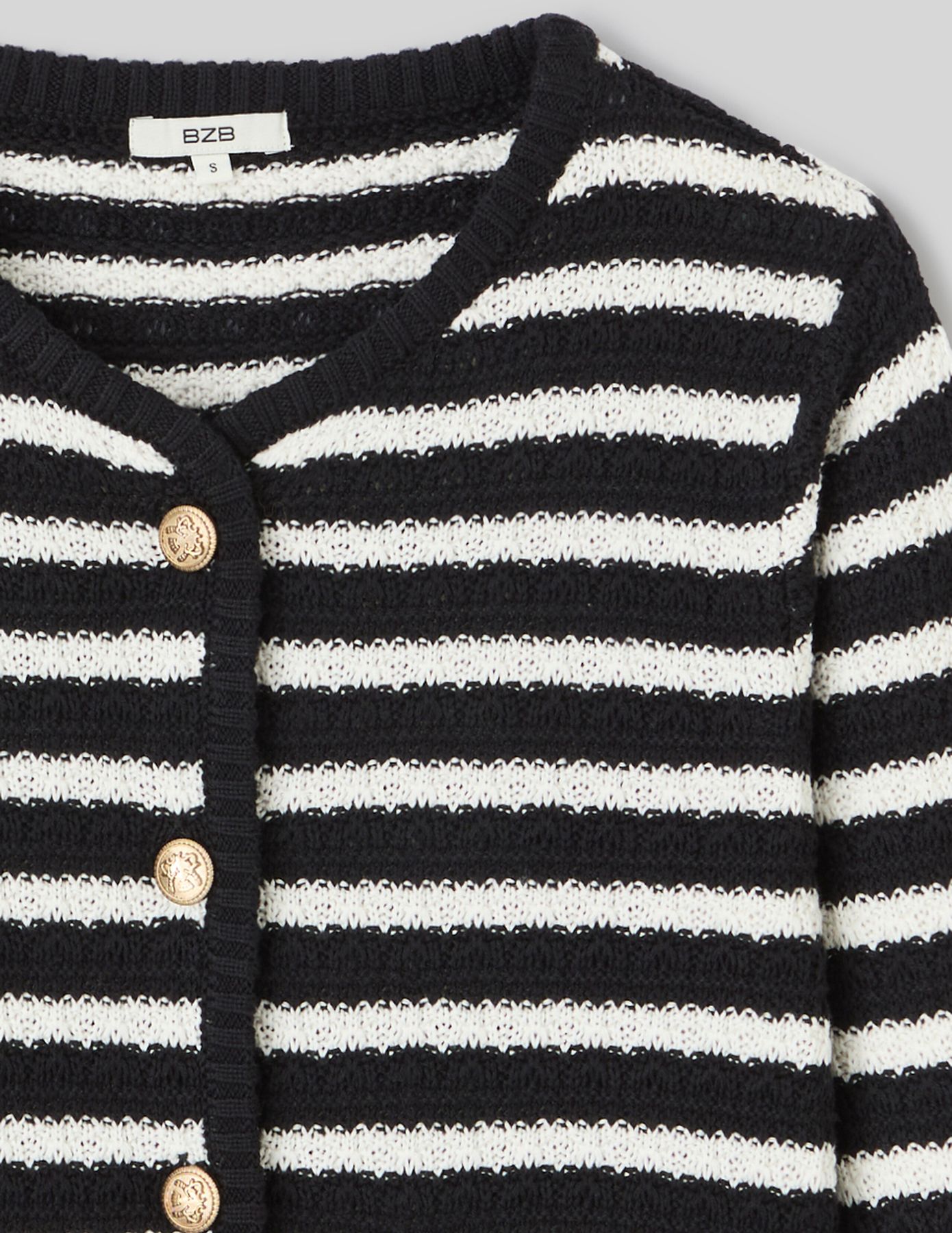 Gilet boutonn&eacute; ray&eacute;