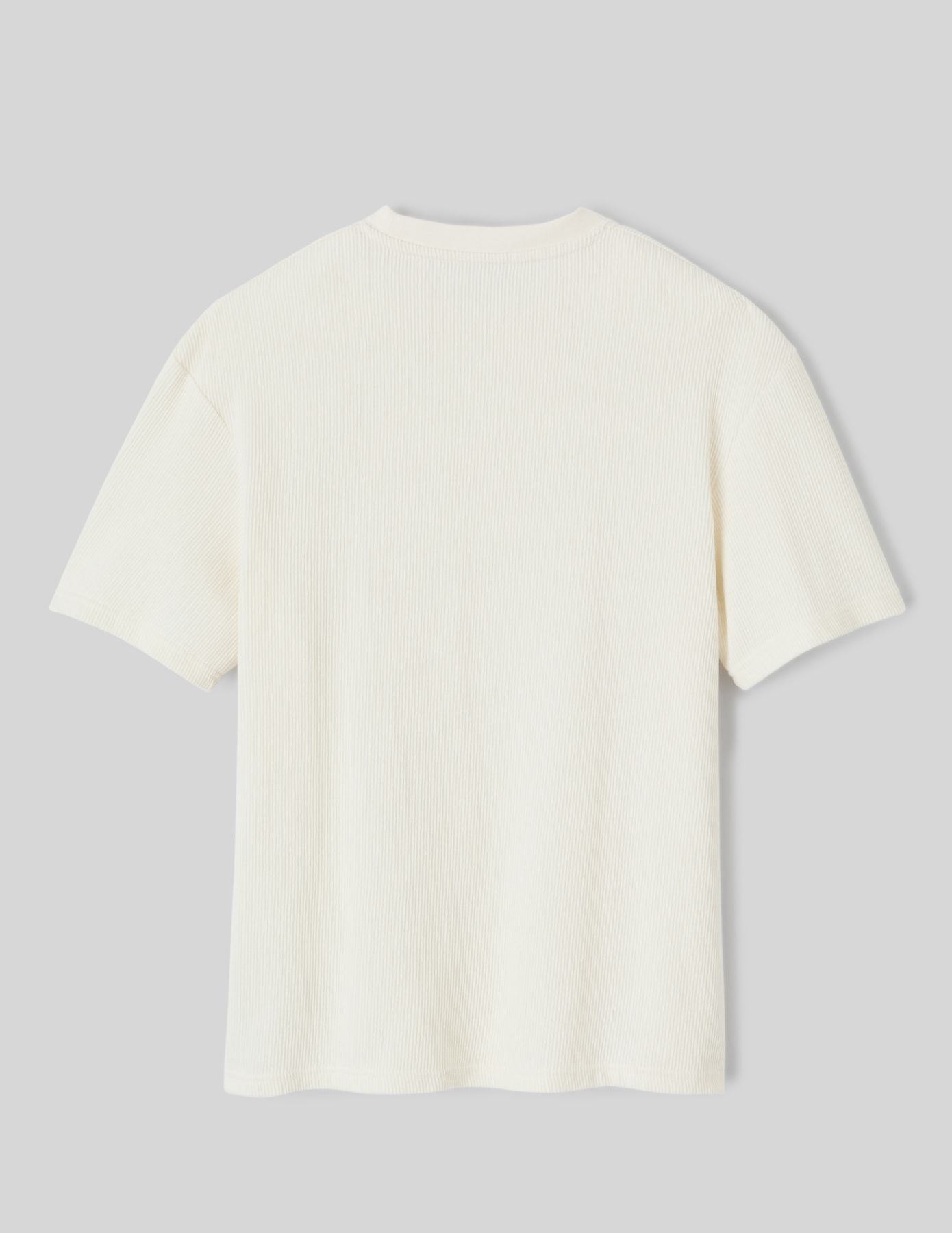 T-shirt reliéfé