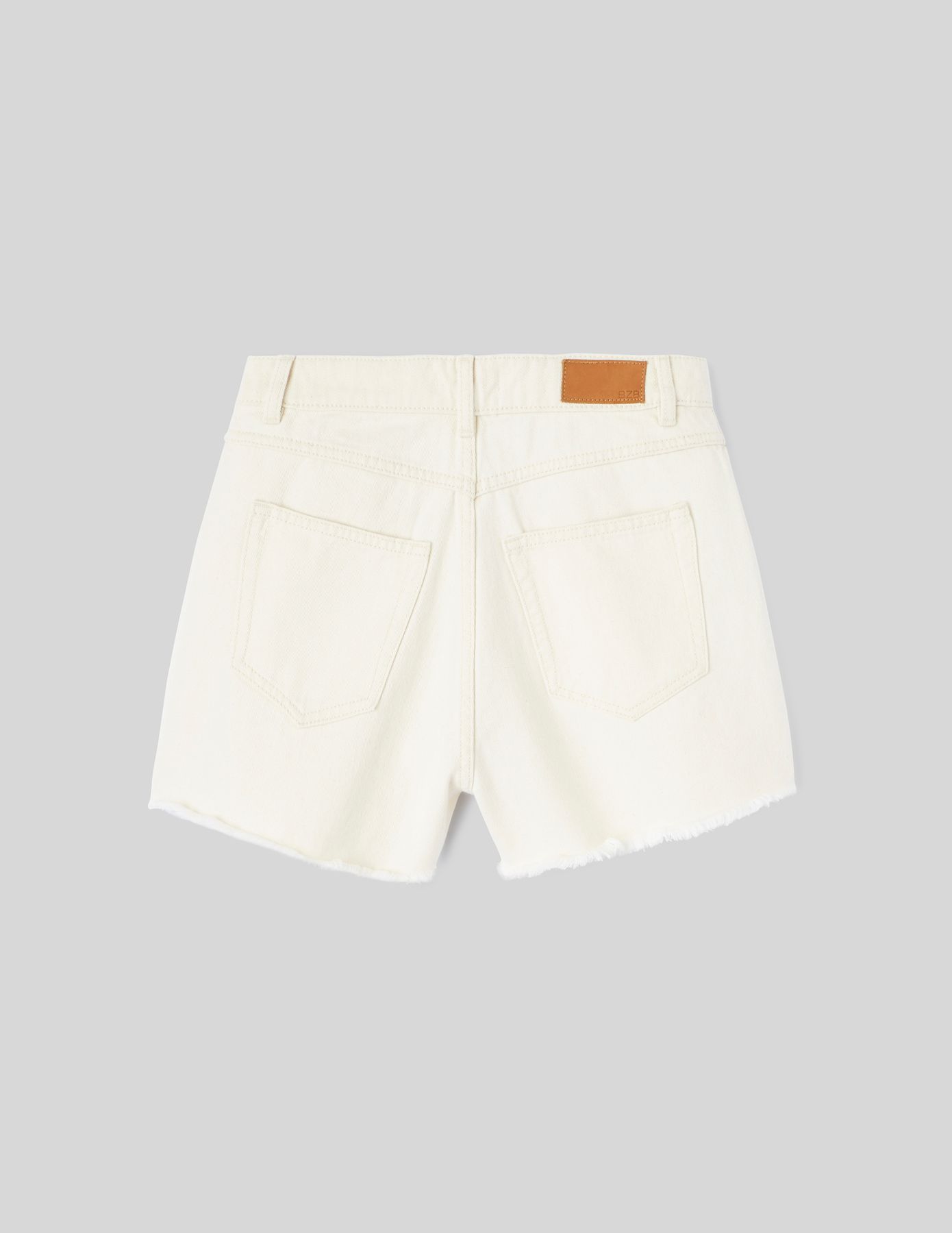 Short en jean raw cut