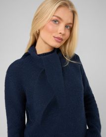 Pull &agrave; col nou&eacute;