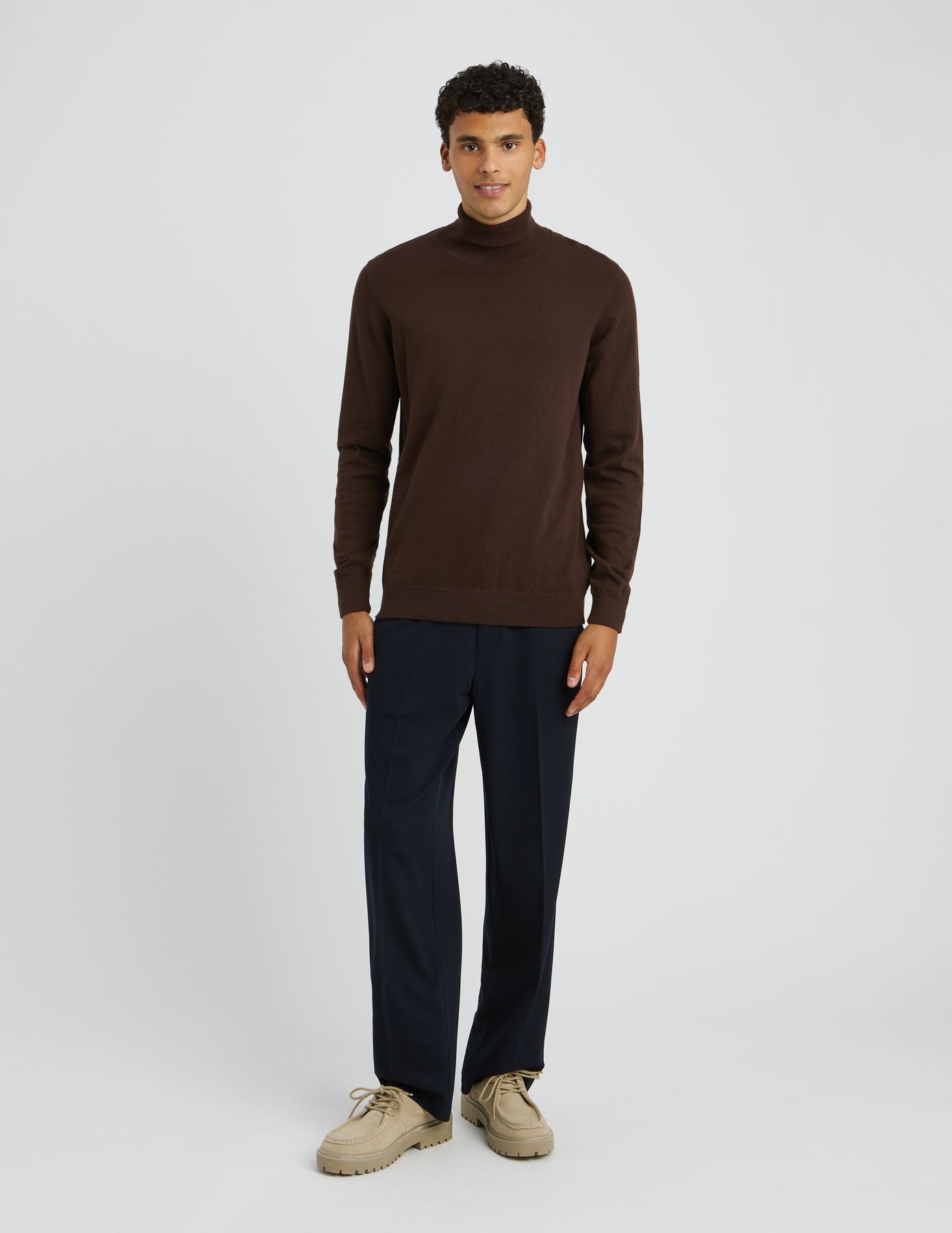 Pull col roul&eacute;