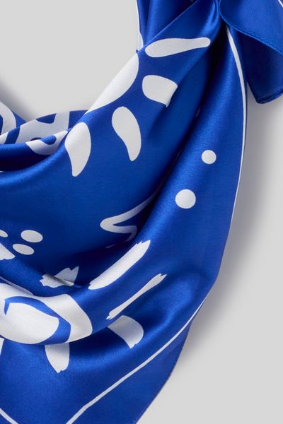 Grand foulard en satin
