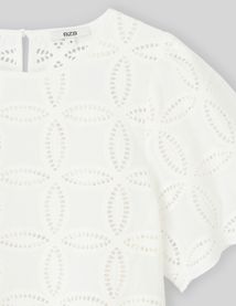 Blouse en broderie anglaise