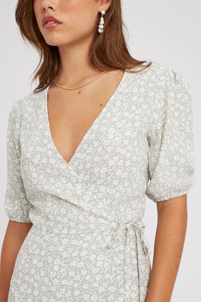 Robe cache coeur imprimée floral