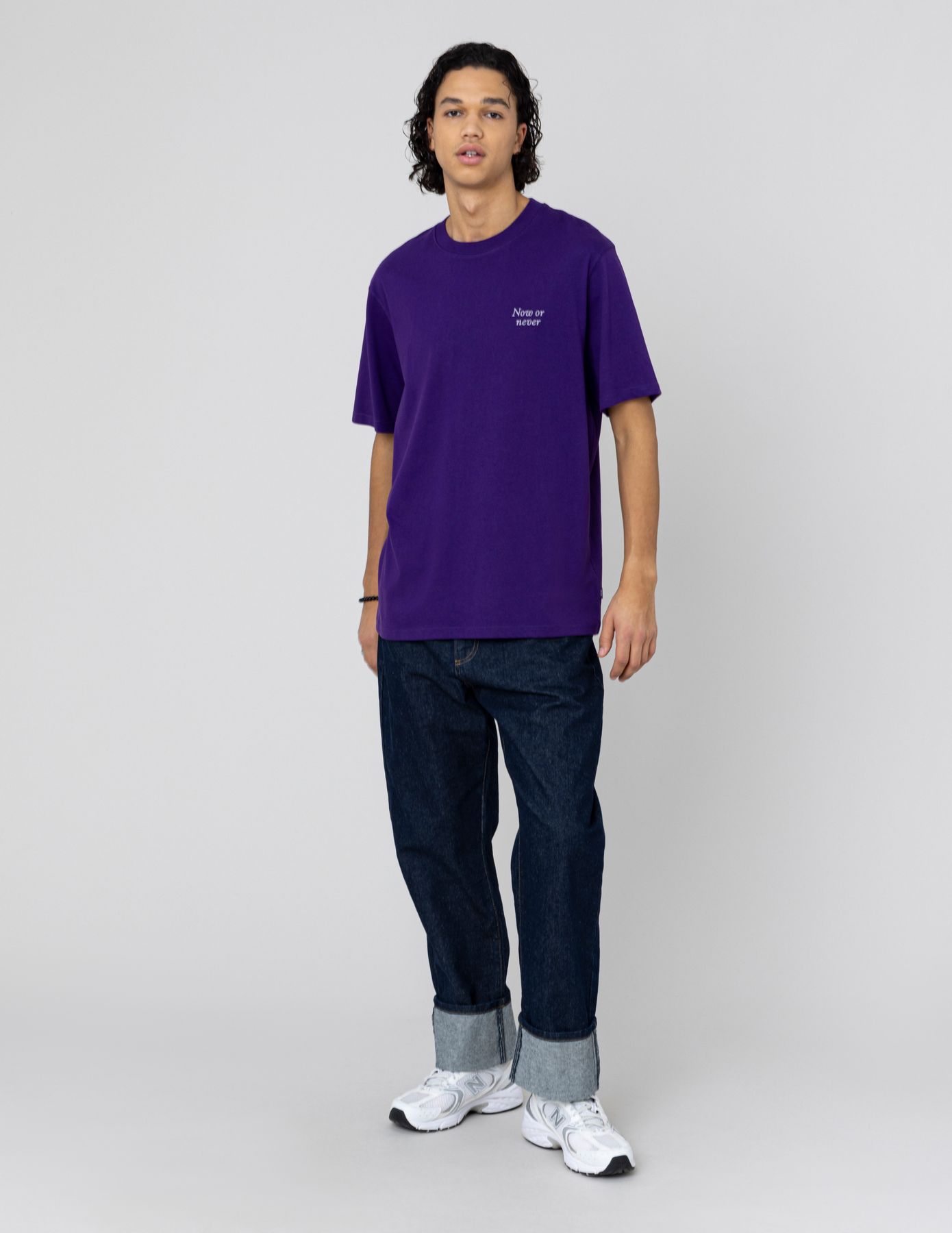 T-shirt broderie poitrine