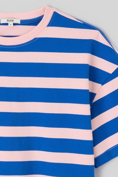 T-shirt crop ray&eacute;