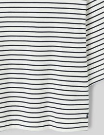 T-shirt oversize ray&eacute;