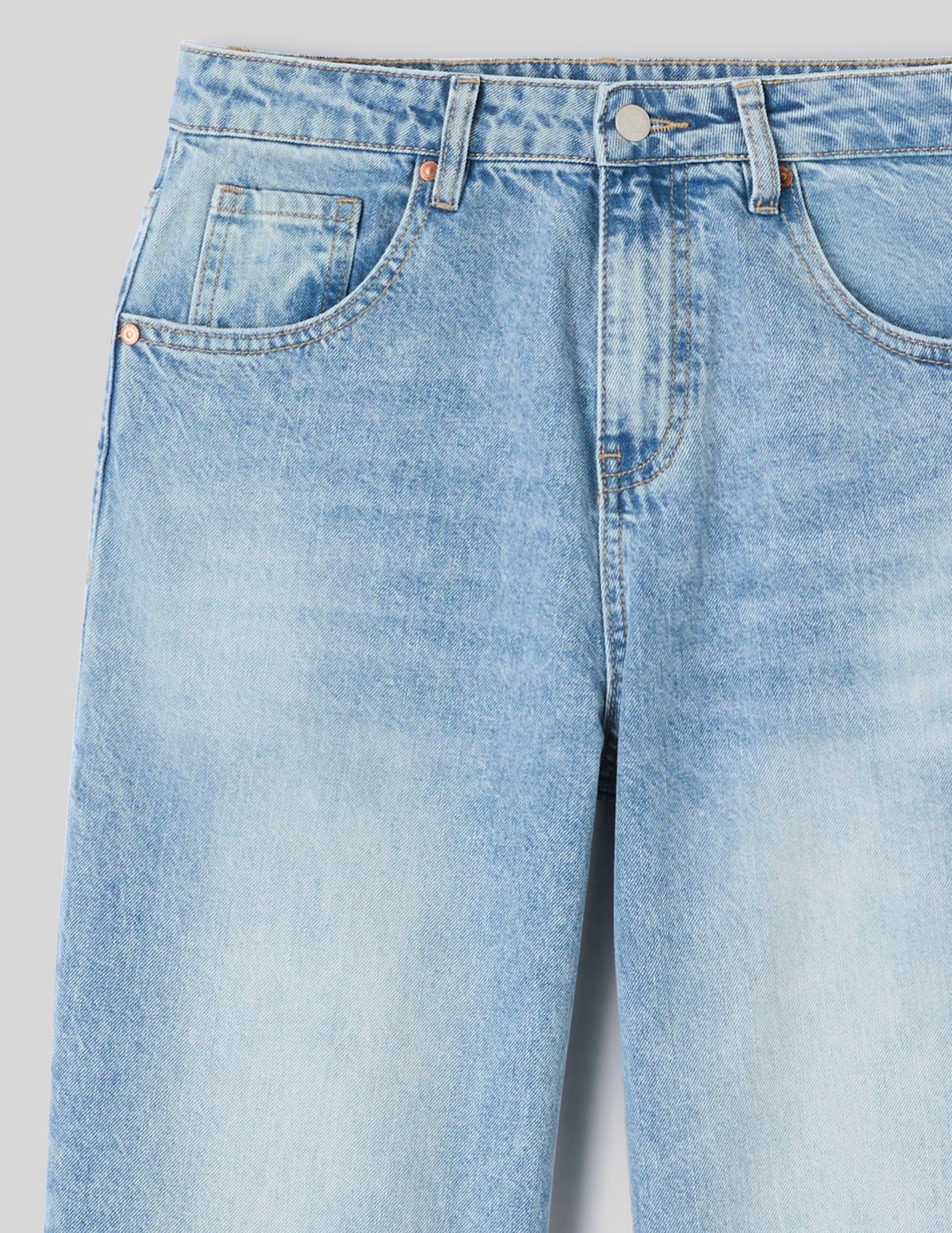 Jean baggy &agrave; revers