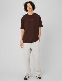 T-shirt broderie poitrine