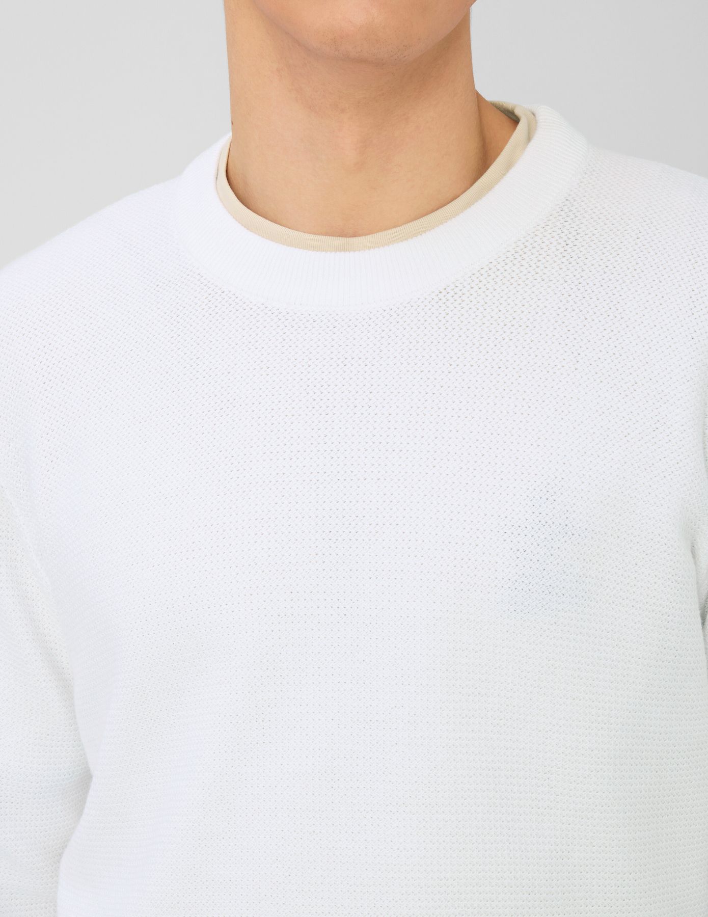 Pull mati&egrave;re fantaisie