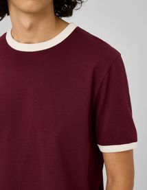 T-shirt bords contrast&eacute;s