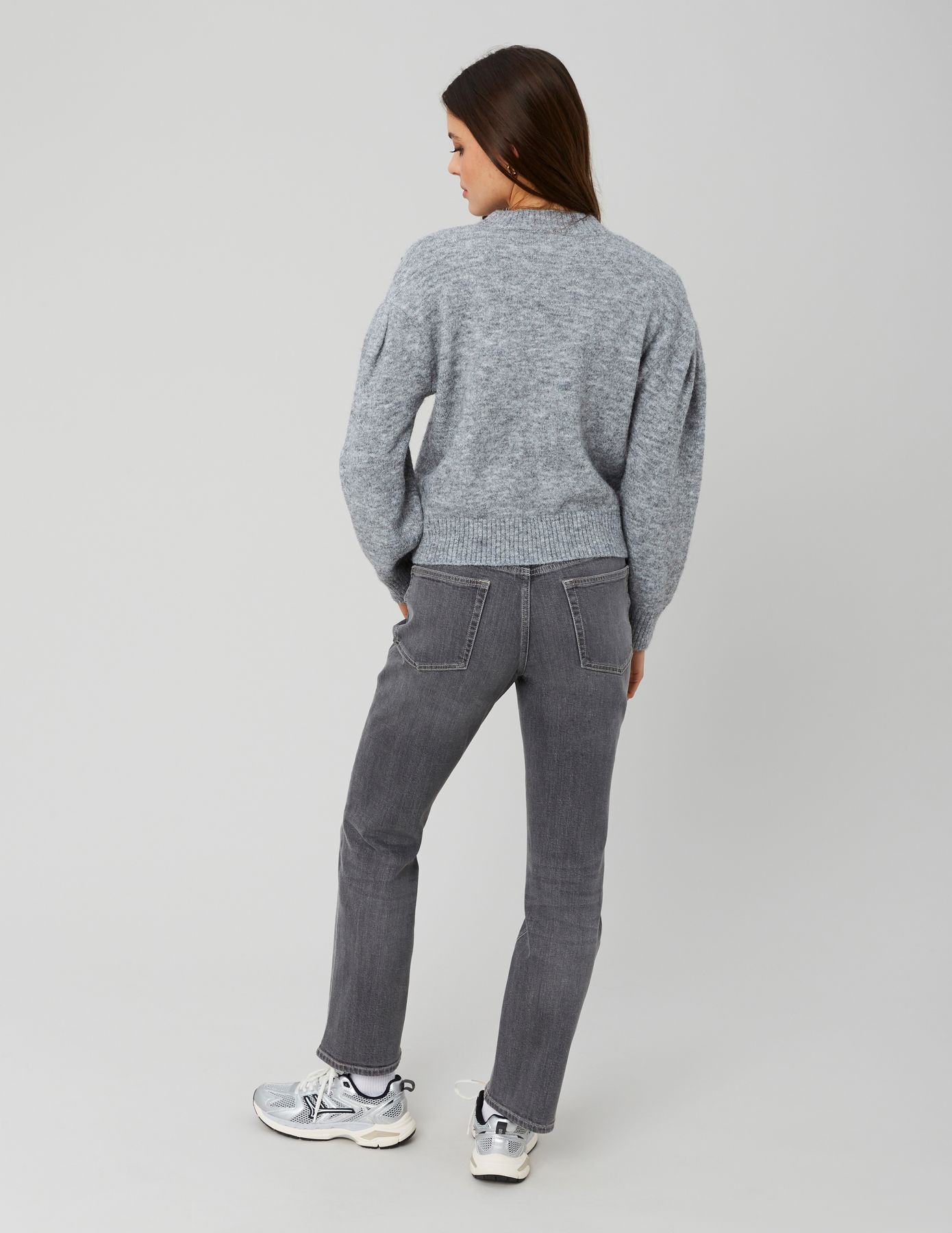 Pull col montant bijoux